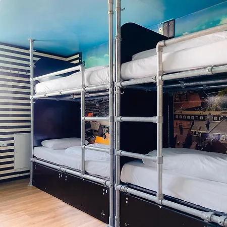 Hostel Downtown *