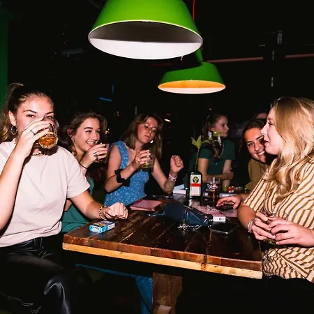 אכסניה Downtown *