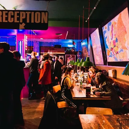 אכסניה Downtown *